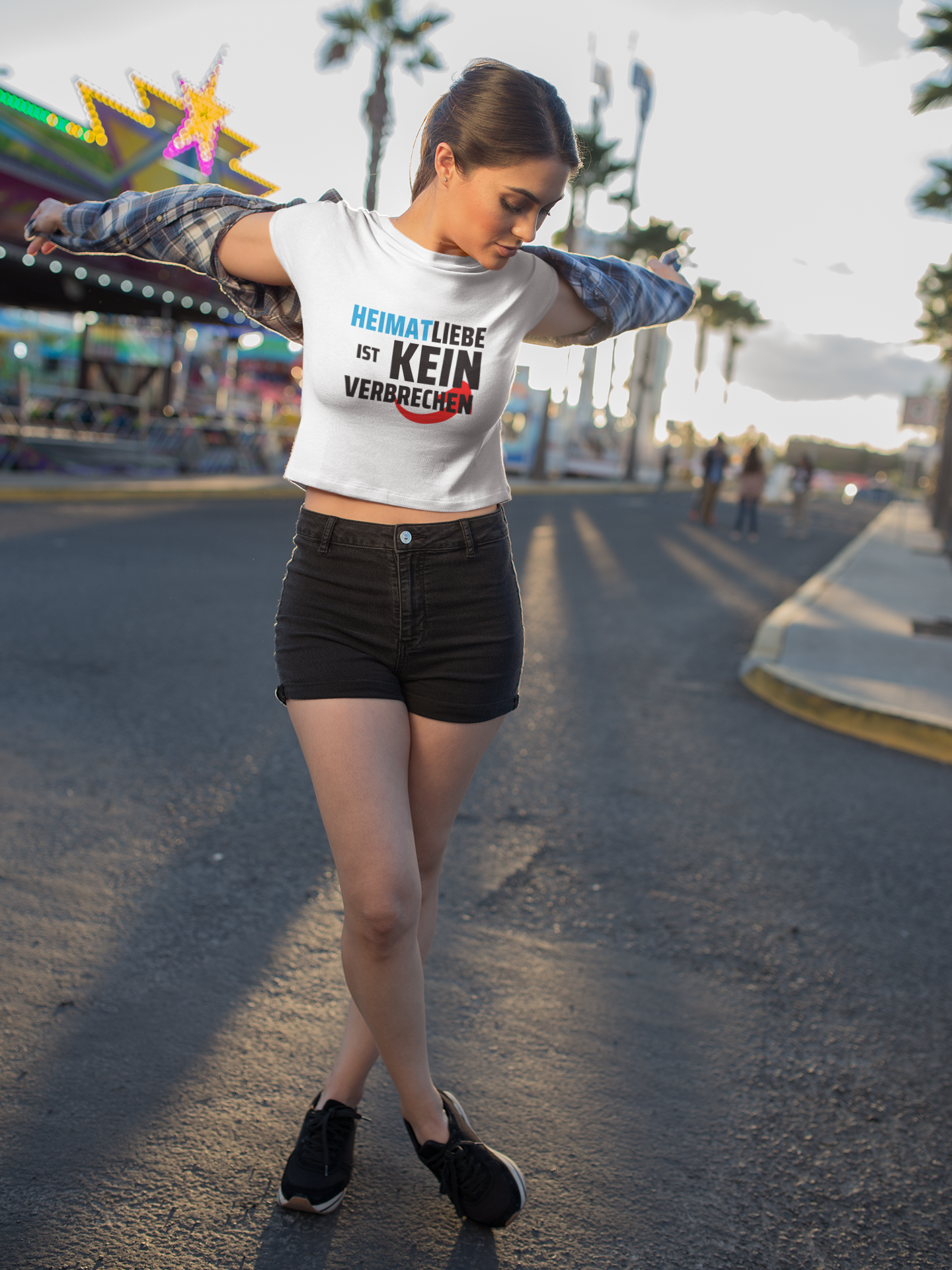 Damen Crop-Top Heimatliebe ist kein Verbrechen